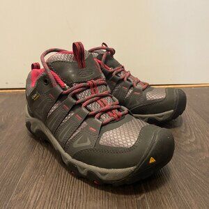 Keen Women's Oakridge Running Shoes SIZE 6.5